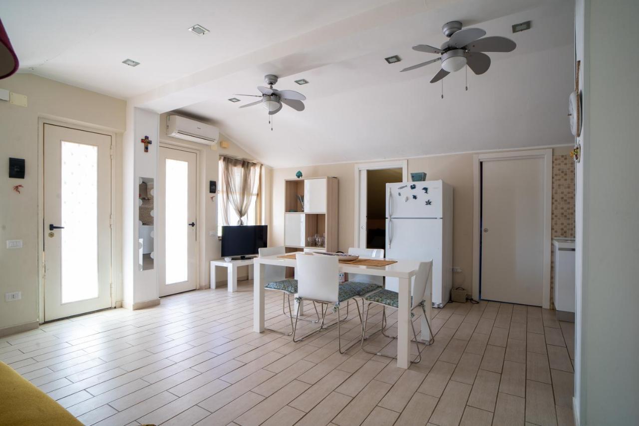 Casa Vacanza Giugio Giardini Naxos Luaran gambar